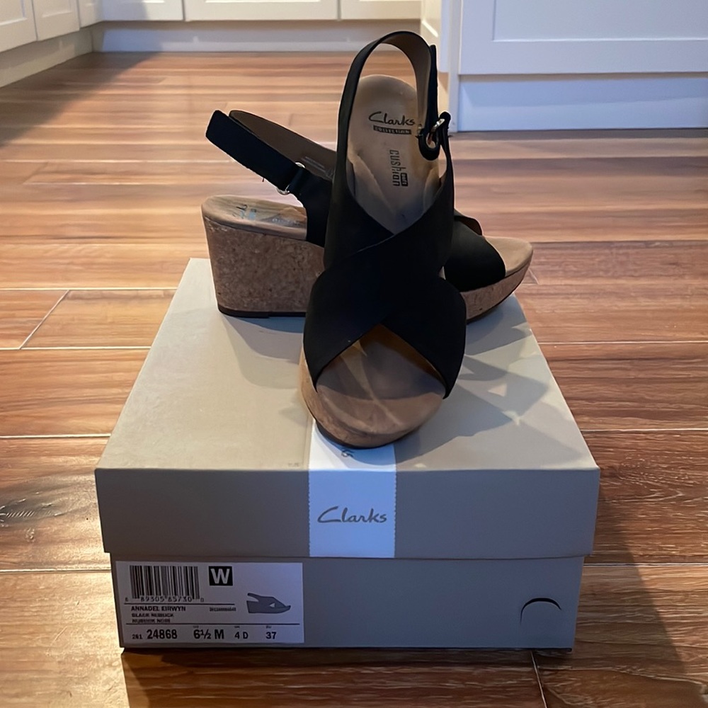 Clarks Soft Cushion Annadel Eirwyn Wedge Heel in Black Nubuck